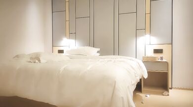 文轩探花极品女神一晚被操三次 (2)